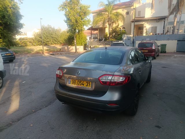 רנו פלואנס