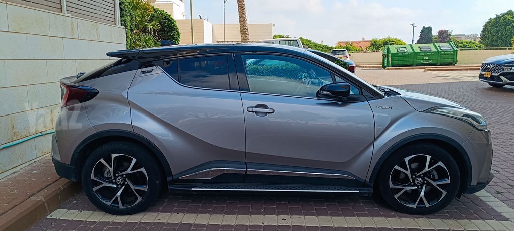 טויוטה C-HR