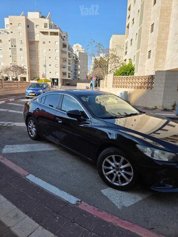 מודעת רכב מאזדה 6