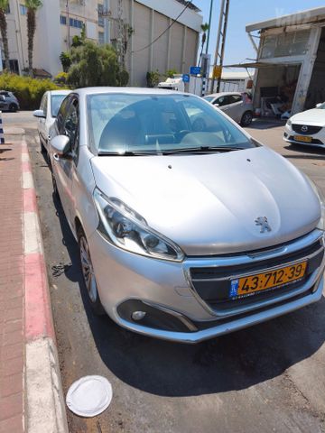 פיג'ו 208