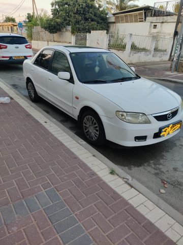 מאזדה 323
