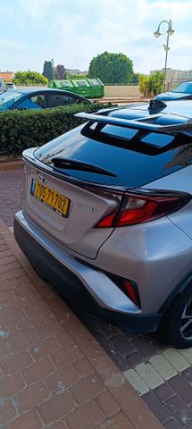טויוטה C-HR
