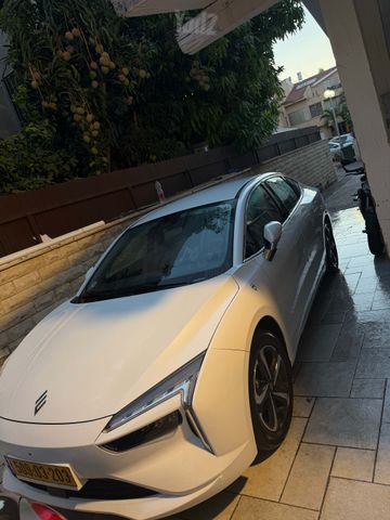 אי.וי איזי Limo