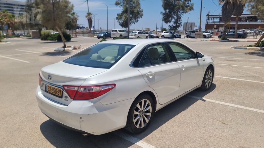 טויוטה קאמרי