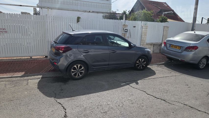 יונדאי i20