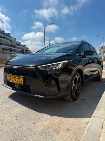 ג׳ילי Geometry C
