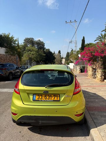 מודעת רכב פורד פיאסטה