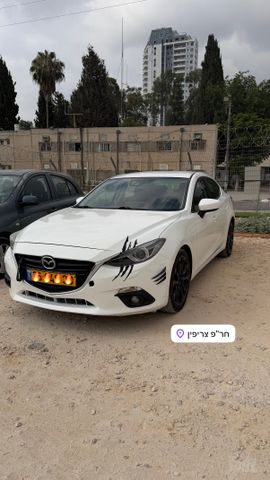 מודעת רכב מאזדה 3