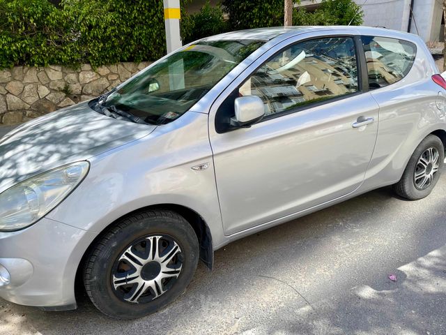 מודעת רכב יונדאי i20
