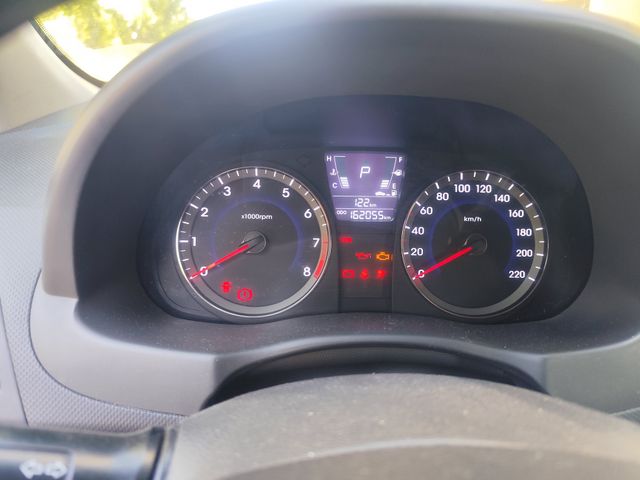 יונדאי אקסנט i25
