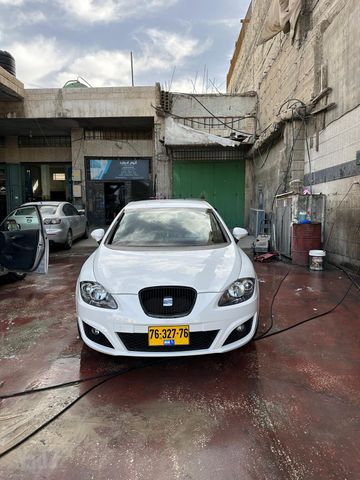 סיאט לאון