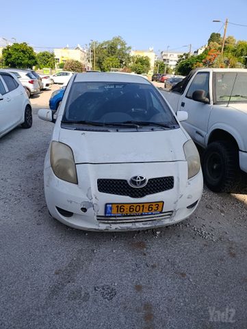מודעת רכב טויוטה יאריס