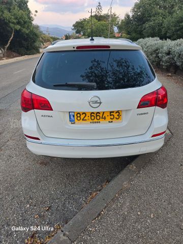 אופל אסטרה