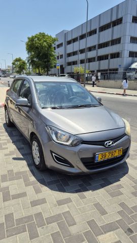 מודעת רכב יונדאי i20