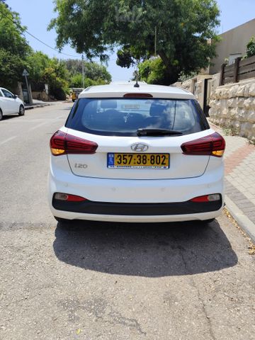יונדאי i20