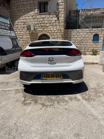 יונדאי איוניק