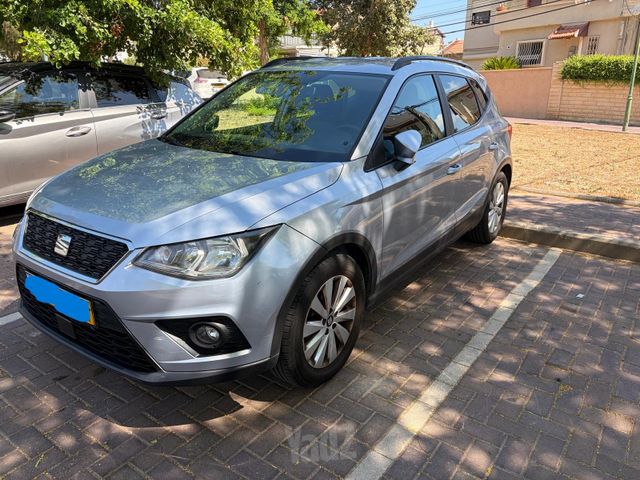 מודעת רכב סיאט ארונה