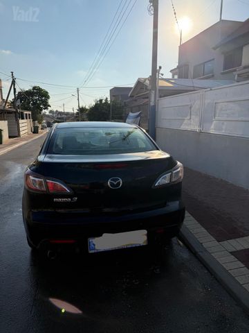 מודעת רכב מאזדה 3