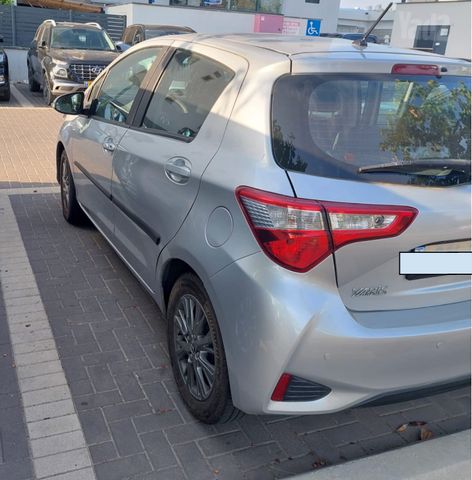 טויוטה יאריס