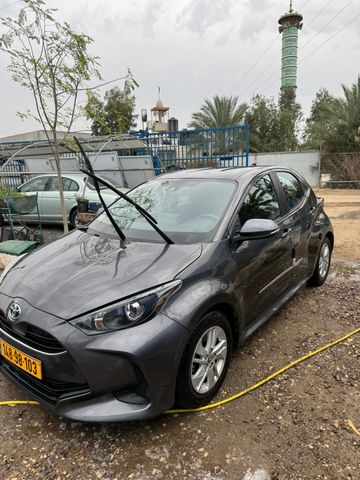 מודעת רכב טויוטה יאריס