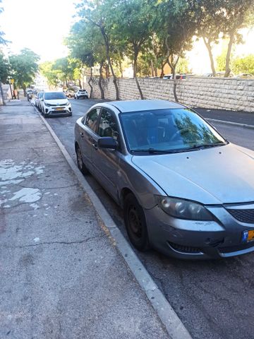 מודעת רכב מאזדה 3