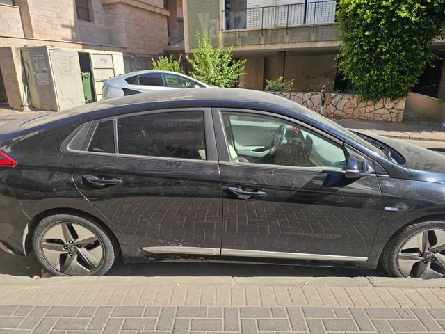 יונדאי איוניק