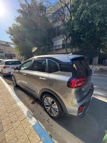 קיה נירו פלוס