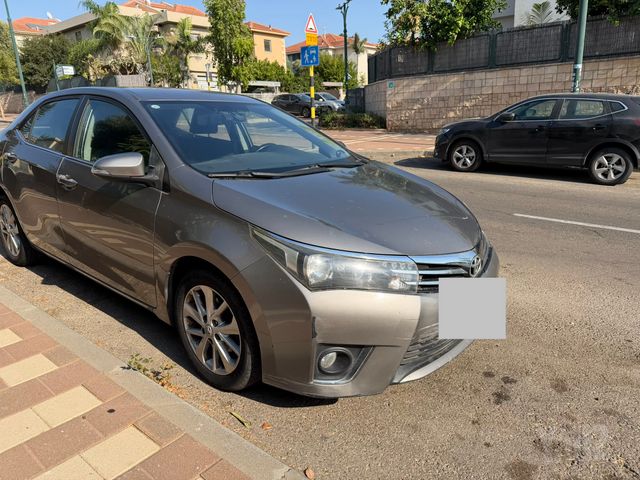 מודעת רכב טויוטה קורולה