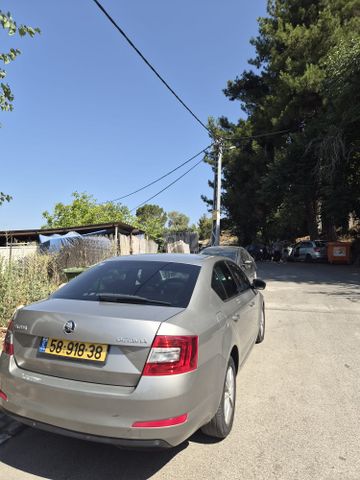 סקודה אוקטביה