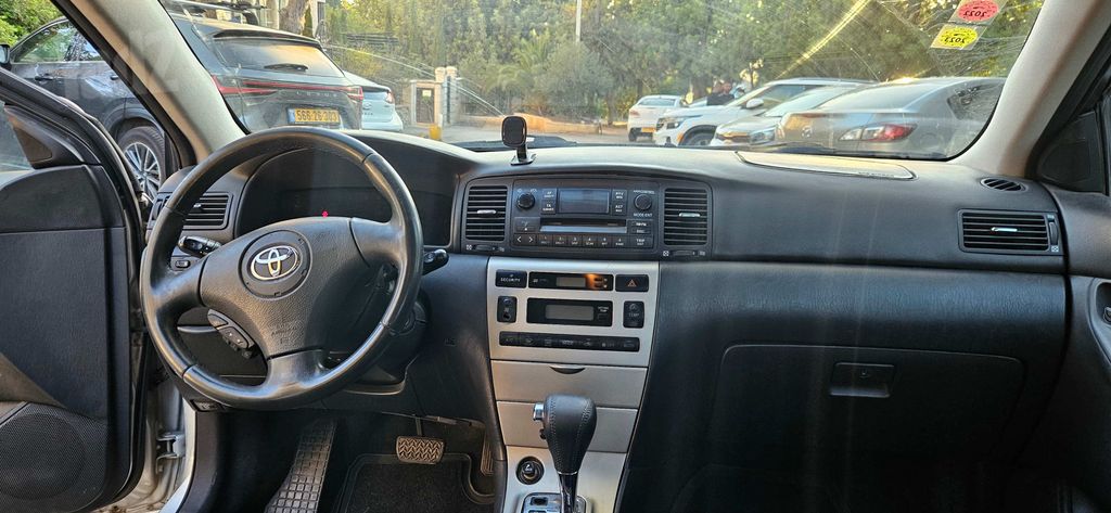 טויוטה קורולה