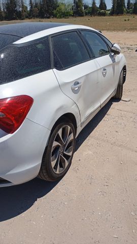 סיטרואן DS5