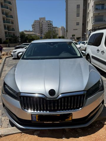 מודעת רכב סקודה סופרב