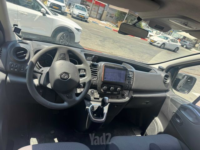 רנו טראפיק