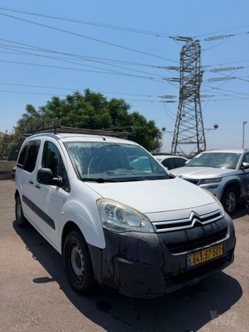 מודעת רכב סיטרואן ברלינגו