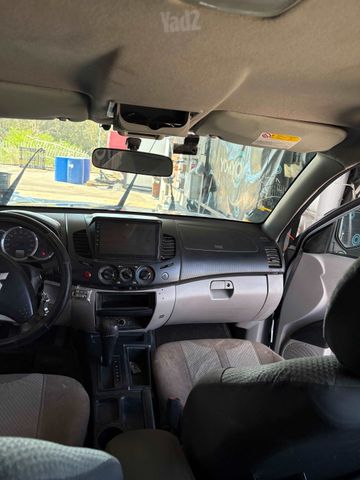 מיצובישי טרייטון / L200