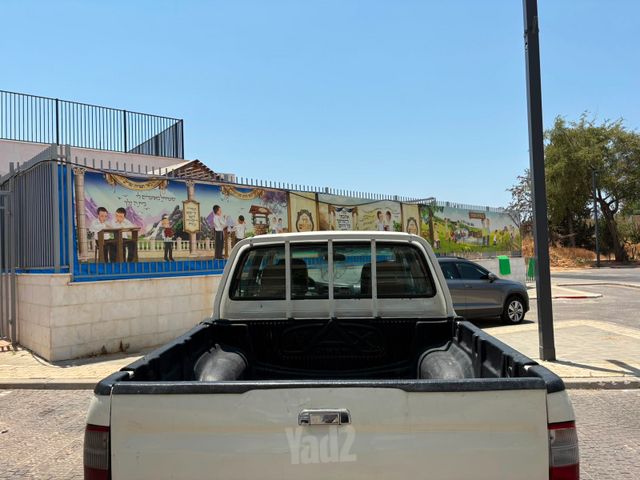 מודעת רכב טויוטה היילקס