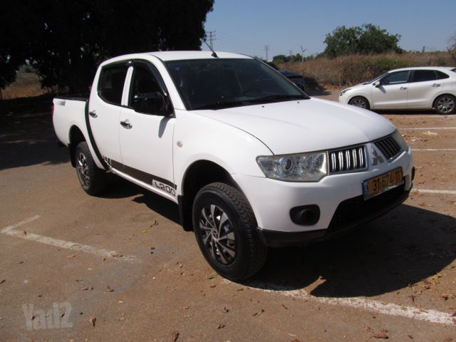 מיצובישי טרייטון / L200