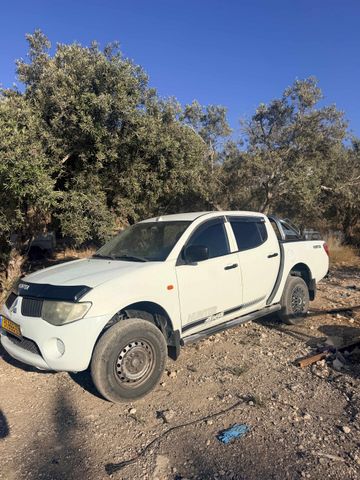 מיצובישי טרייטון / L200