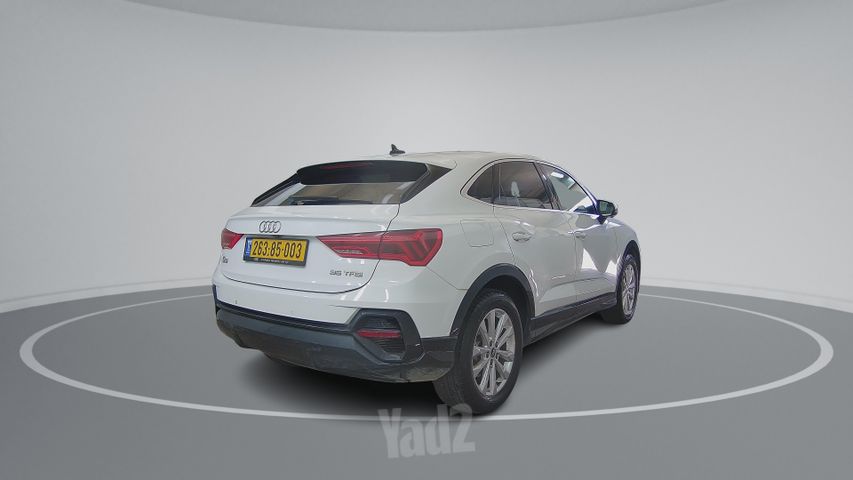 אאודי Q3