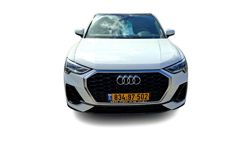 אאודי Q3