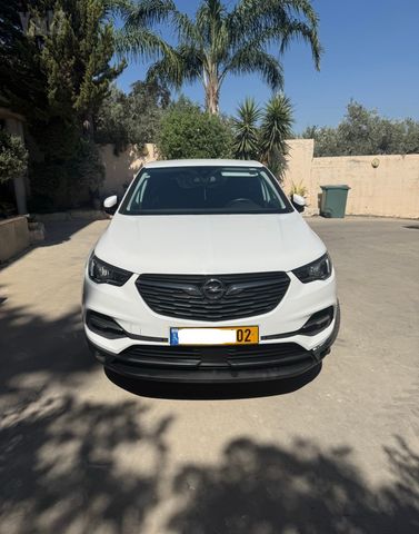 מודעת רכב אופל גרנדלנד