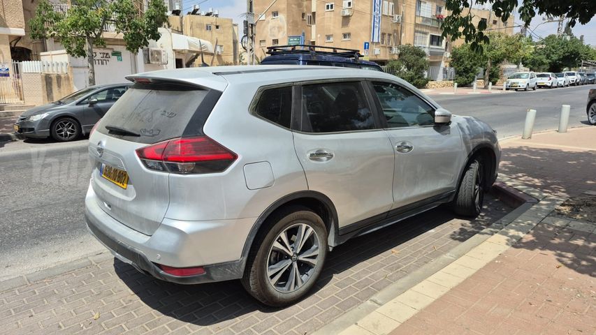 מודעת רכב ניסאן אקס טרייל