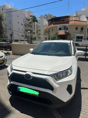 טויוטה RAV4