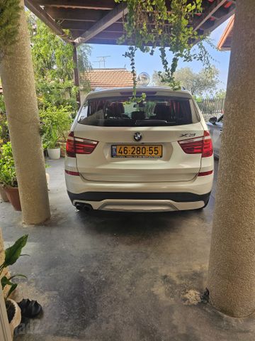 ב מ וו X3