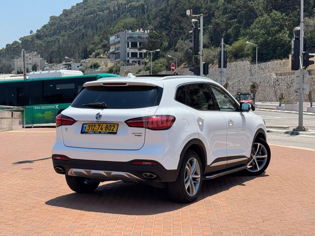 אם ג'י EHS PHEV