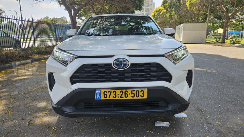 מודעת רכב טויוטה RAV4