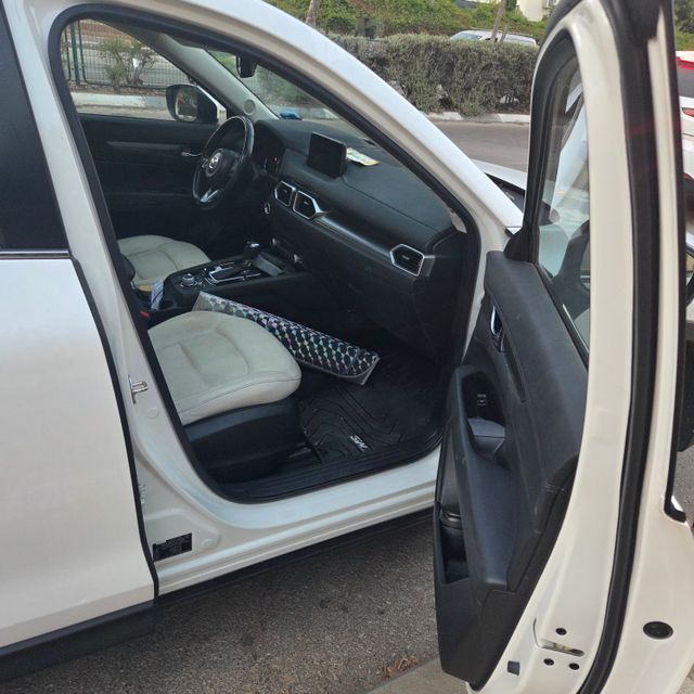 מודעת רכב מאזדה CX-5