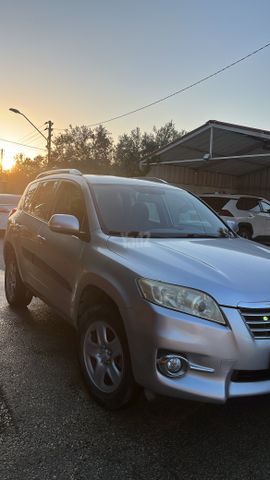 מודעת רכב טויוטה RAV4
