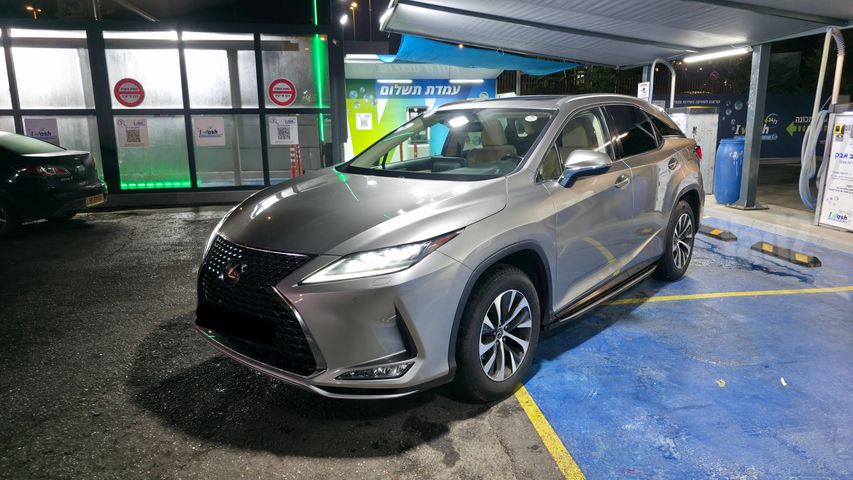 לקסוס RX