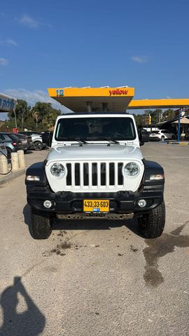 מודעת רכב ג'יפ רנגלר